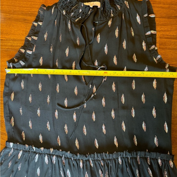 Sleeveless blouse with metallic pattern - Picture 11 of 12